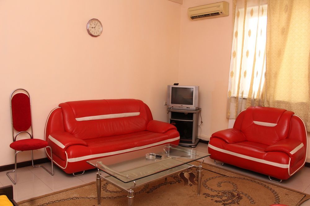 Aratta Hotel Argavand Extérieur photo