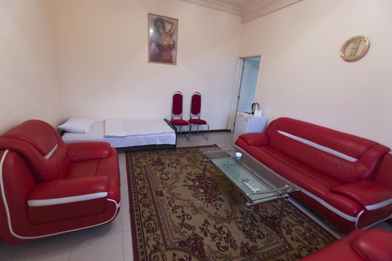 Aratta Hotel Argavand Extérieur photo