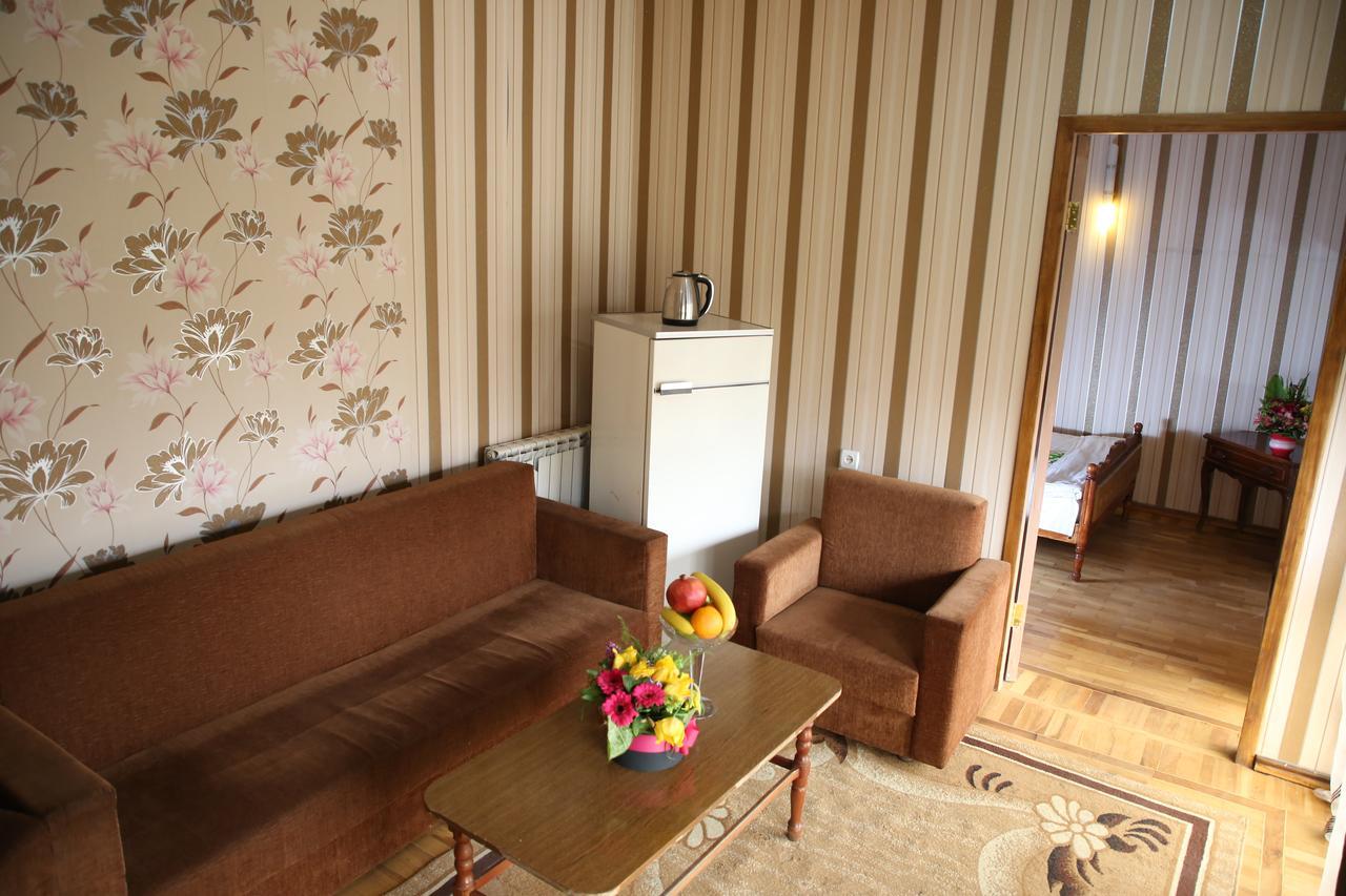 Aratta Hotel Argavand Extérieur photo