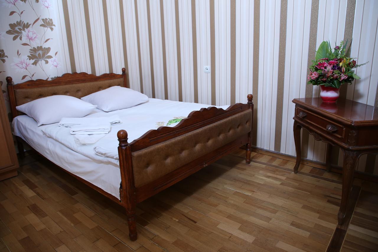 Aratta Hotel Argavand Extérieur photo