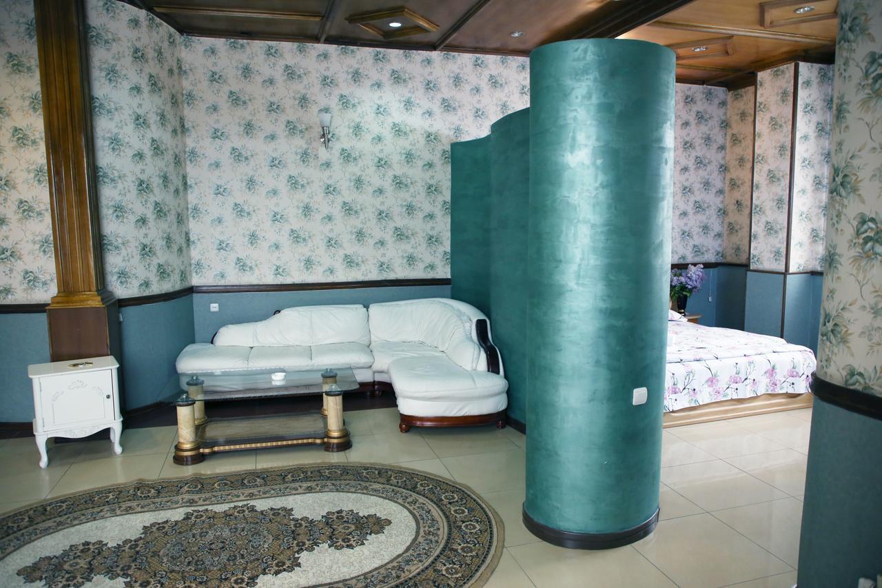 Aratta Hotel Argavand Extérieur photo