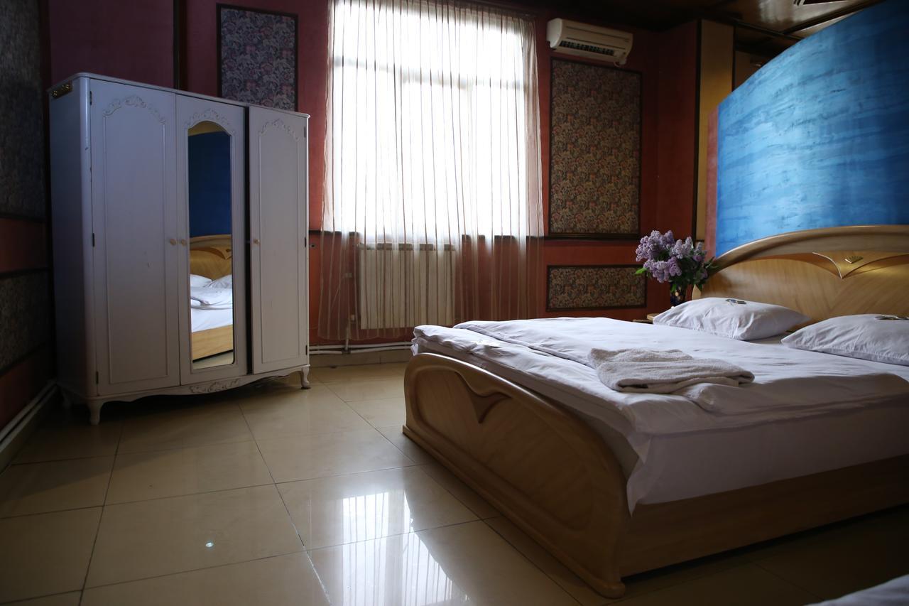 Aratta Hotel Argavand Extérieur photo
